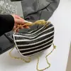 Bolso pequeño tejido de verano para mujer 2026 nuevo color de moda, bolsa tipo empanada con bloques de color, bolso cruzado casual elegante para el día a día