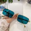 Gafas de sol retro cuadradas de metal de nuevo estilo, gafas de sol modernas con lentes pequeñas para hombre y mujer, gafas personalizadas con cabeza de leopardo y estilo hip-hop para celebridades de Internet.