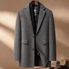 Abrigo de lana de doble cara con forro de plumón para hombre, nuevo estilo otoño e invierno, abrigo de lana con cuello de traje casual de negocios para mediana edad