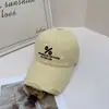 Gorra de Béisbol Negra con Lunares Rasgados para Mujer, Corona Profunda de Moda, Ala Ancha, Aspecto de Alta Gama, Circunferencia de Cabeza Grande, Gorra de Pico Suave