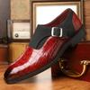 Sapatos Masculinos de Couro de Crocodilo Estilo Britânico Novo Fivela Salto Baixo Business Casual Sapatos de Couro Diário Luxo Leve Combinação Total Sapatos de Couro