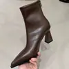 Primer Encuentro Temporada Estilo Coreano Punta Fina Tacón Grueso Botines Tobilleros para Mujer 2026 Nueva Moda Invierno Cremallera Trasera Nicho Tacones Altos Temperamento