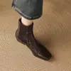 Botines Chelsea de Moda y Sencillos Estilo Coreano 2.5cm Otoño e Invierno 2025 Nuevos Punta Cuadrada Tacón Grueso Cierre Trasero Botines Cortos para Mujer