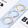 Anillo Abierto de Acero Inoxidable Estilo Europeo y Americano con Diamantes, Joyería Simple y Lujosa de Acero de Titanio, Anillo Versátil Minimalista Apilable para Mujer