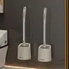 Cepillo para inodoro de mango largo, cepillo de limpieza de baño multifuncional, sin esquinas muertas, uso doméstico, no requiere taladro, montado en la pared con base, cepillo para inodoro