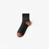 Meias masculinas Zhuji de verão, finas, em malha, respiráveis, cor sólida, cano longo, absorventes de suor, meias casuais masculinas de verão
