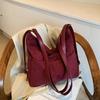 2025 Bolsa Tote Fashion com Textura de Camurça de Alta Qualidade Multi-uso Casual para o Dia a Dia Versátil Cor Sólida Bolsa de Ombro