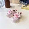 Zapatos para niños pequeños, nuevos modelos de primavera y otoño, zapatos para bebés principiantes para niños de 1 a 2 años, suela blanda, antideslizantes, de dibujos animados, transpirables