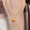 Collar de Doble Capa con Corazón Cepillado Color Oro Arena del Mismo Estilo de la Joyería Puzuo, Estilo de Alta Gama, Cadena Apilada para Clavícula para Tu Novia