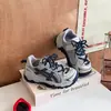 Zapatos infantiles colección otoño 2026: zapatos casuales de doble malla a la moda para niños, versátiles zapatos antideslizantes para exteriores, senderismo y deportes para niñas