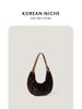 Bolso Japonés y Coreano Nuevo de Lujo Leopardo Hombro Media Luna 2024 Otoño e Invierno Diseño Nicho Portátil Bolso de Felpa para Mujer