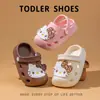 Zuecos infantiles de EVA para verano, sandalias antideslizantes de interior con estampado de leopardo y Gato KT para niños mayores y pequeños