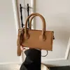 Bolsa Quadrada Pequena de Design de Nicho Transfronteiriça Novo Estilo Outono e Inverno Bolsa de Ombro Casual Versátil Bolsa Transversal Moda Pequena Bolsa