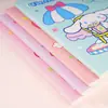 Joytop Serie Familiar Sanrio Pueblo de Cuentos de Hadas Dulce Línea de Coches Libro A5