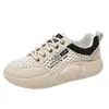 Sapatos Femininos de Verão, Sapatos Brancos, Novo Estilo Coreano em Sapatos Esportivos Respiráveis de Malha para Estudantes, Tênis Casuais para Mulheres