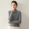 Outono/Inverno 2025 Nova Camisa Básica Feminina de Caxemira Pulôver Regular Peça Única Manga Longa Ombro Caído Gola Alta Meia Costela