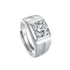 Fabricantes de origen venta al por mayor Moissanita anillo masculino vivo anillo dominante para hombre con apertura ajustable anillo de boda generación de voz temblorosa