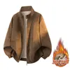 Chaqueta de cuero estilo americano con forro polar, adecuada para primavera y otoño, abrigo de invierno para hombre con polar añadido para mayor calidez, diseño elegante y moderno, cuello alto, prenda de abrigo de invierno
