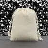 Em estoque atacado cor natural bolsa fina de algodão pode imprimir logotipo respirável cordão bolsa para ervas medicinais chinesas gaze todo tecido de algodão bolsa com cordão