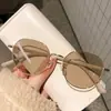 Gafas Inteligentes de Doble Uso Día y Noche que Cambian de Color con Filtro de Luz Azul para Miopía para Hombres y Mujeres, Gafas de Sol Redondas con Protección UV de Alto Valor