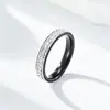 Anillo Popular Transfronterizo de Acero de Titanio Incrustado con Diamantes para Mujer, Anillos de Pareja de Diamantes Estrellados de Doble Fila, Joyería de Mano de Moda Europea y Americana al por Mayor