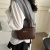 Bolsa pequena super quente feminina primavera all-match 2025 nova bolsa de ombro vintage bolsa transversal feminina explosiva bolsa quadrada pequena portátil