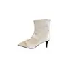 Botas elásticas finas de metal estilo europeu, bico fino, elegantes, com múltiplas fivelas, curtas, disponíveis nas cores branco, preto e café para adultos
