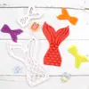 Molde de plástico com mola para biscoitos, molde em relevo de açúcar com cauda de sereia, molde para decoração de bolo DIY (2 peças)
