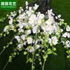Flor artificial de ciruelo Arreglo floral Flor de ciruelo Rama Escena de boda Diseño Flor artificial Estilo chino Rama pequeña de ciruelo Flor de seda