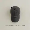 Otoño 2026 Nuevo Estilo Coreano Ins Simple Bordado de Letras Pequeñas Gorra de Béisbol Unisex Moda Bebé Gorra de Pico de Pato