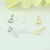 Brincos pequenos e requintados em formato de coração e diamante, brincos de pino da moda para mulheres, joias de orelha simples e versáteis de luxo leve e alta qualidade