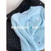 Cardigã de tricô simples e estiloso com gola redonda e bordado floral, novo suéter casual feminino de outono e inverno, corte solto, estilo coreano