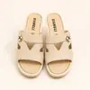 Nuevas sandalias de cuña populares para mujer de verano, casuales y versátiles, elegantes y con estilo, con suelas gruesas, tacón medio, resistentes al desgaste, cómodas y antideslizantes