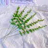 Estilo Ins Serie Bosque de Plantas Verdes Arreglo Floral de Hoja de Eucalipto Individual Flor Artificial Hecha a Mano Decoración Accesorio de Fotografía Decoración de Escritorio