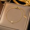 Pulseiras Europeias e Americanas de Aço Titânio Novo que Não Desbotam para Mulheres, Acessórios de Mão Versáteis Estilo Ins, Joias de Mão da Moda para Meninas, High-End