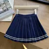 Conjunto Estilo Academia para Niñas Colección Primavera 26: Cárdigan de Punto Único Estilo Miu con Cuello Redondo y Patrón de Diamantes Combinado con Falda de Encaje