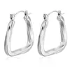 Pendientes Colgantes de Acero Inoxidable en Forma de U Dorados Lele Jewelry Moda Simple Lujo Ligero Estilo Old Money Pendientes Populares de Venta Caliente Europeos y Americanos