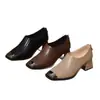 Zapatos para mujer con puntera metálica, elegante 06 nuevo estilo de otoño, cuero suave, zapatos de tacón bajo de suela blanda francesa, zapatos de tacón alto