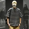 Camiseta de hombre de algodón sintético de peso pesado, estilo americano de verano, manga corta a rayas holgada, de moda casual, cuello redondo, manga corta para hombre