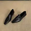 Mocasines de piel para mujer con punta cuadrada, estilo simple, efecto adelgazante, diseño elegante sin cordones, tacón grueso, únicos y elegantes