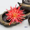 Flor Simulada Pinza de Cangrejo Crisantemo Grande Antiguo Dinastía Han Decorativo Flor de Seda Tocado Accesorios para el Cabello Broche Caja de Flores con Accesorios de Flor para Disfraz