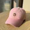 Boné de Baseball Macio Bordado com Ursinho de Desenho Animado Fofo para Primavera e Verão Novo Estilo Chapéu de Aba Larga Que Faz o Rosto Parecer Menor