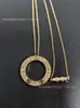 Versión Alta Collar Grande de Pastel con Diamantes Completos para Mujer V Dorado Grueso Chapado en Oro Rosa 18K Colgante Redondo de Pastel de Tres Diamantes Cadena de Clavícula Transfronteriza
