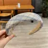 Diadema Sencilla Versátil Azul Leche Suave Estilo Pequeño Chanel Diadema Alta para la Parte Superior del Cráneo Pinza de Esponja para el Cabello Accesorios para el Cabello de Borde Ancho Accesorios para el Cabello Japoneses Coreanos