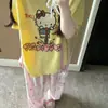 Conjunto de Top de Algodón con Estampado Kt Amarillo de Manga Corta + Pantalones Rosas Verano 2026 Estilo Dulce Holgado Versátil Se Puede Usar Afuera