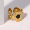 Anillo de Crisantemo de Acero Inoxidable Más Vendido Transfronterizo Estilo Francés de Lujo Ligero Anillo de Acero de Titanio 18K Que No Se Desvanece Joyería al por Mayor
