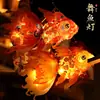 Día de Año Nuevo Linterna de Peces Dorados Portátil Accesorios Año del Caballo PVC Patrimonio Cultural Inmaterial Linterna Koi Hecha a Mano DIY Bolsa para Niños Linterna de Carpa
