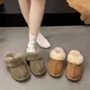 Novedad Otoño/Invierno 2025 Pantuflas Peludas de Punta Cerrada, Pantuflas Peludas Integradas de Piel y Pelo