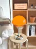 Lámpara de Mesa Atardecer Estilo Medieval Naranja Maillard Mesita de Noche Dormitorio Sala de Estar Bauhaus Diseñador Atmósfera Retro Lámpara de Mesa