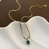 Collar de acero de titanio Golden Love para mujer, estilo frío, elegante, cadena de clavícula, diseño de nicho, cadena de collar sencilla que combina con todo.